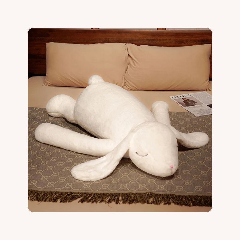 Lapin peluche blanc